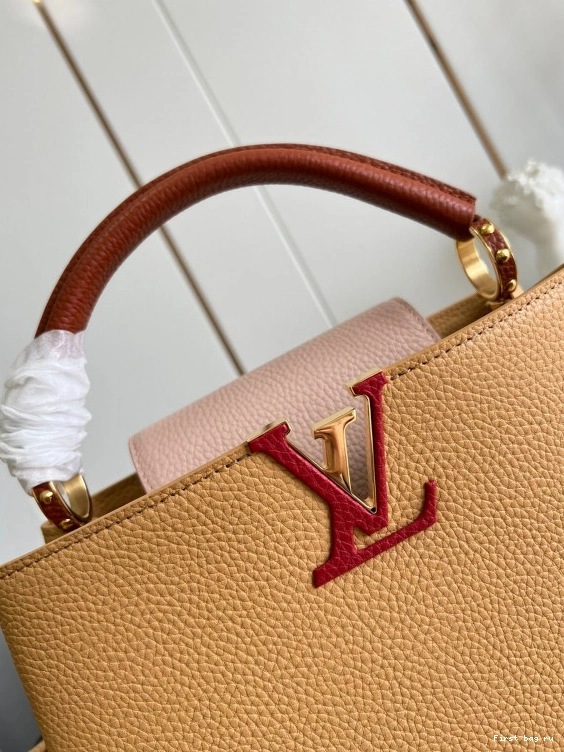 First bag ru LOUIS CAPUCINES VUITTON MM 0803
